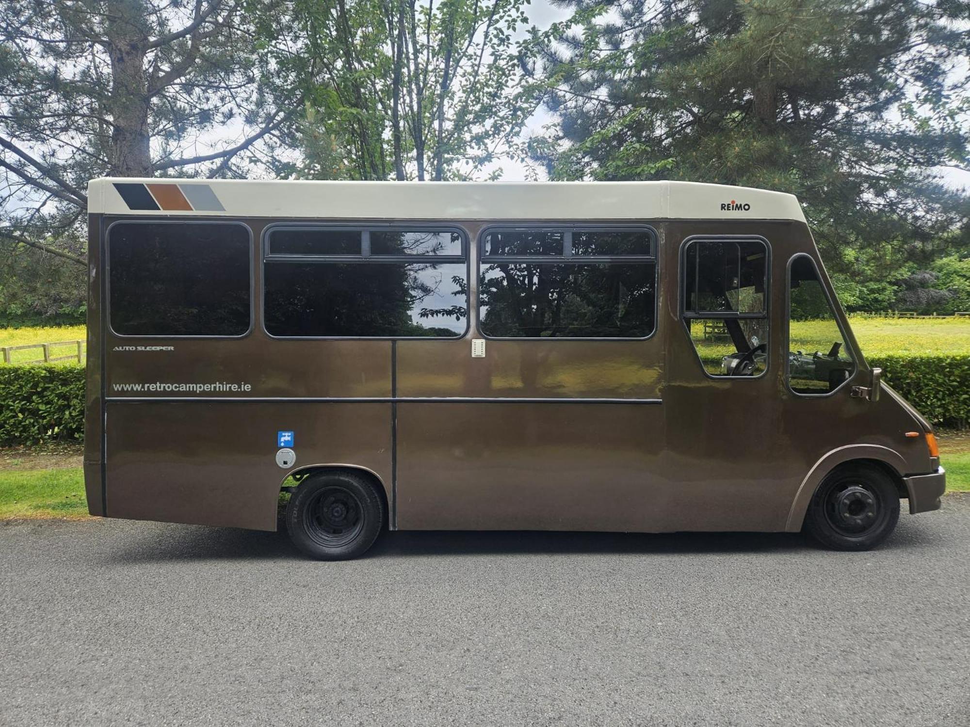 Retro Camper Hire Ltd Campervan Hire Company "Travel Throughout Ireland " Dublin Exterior photo